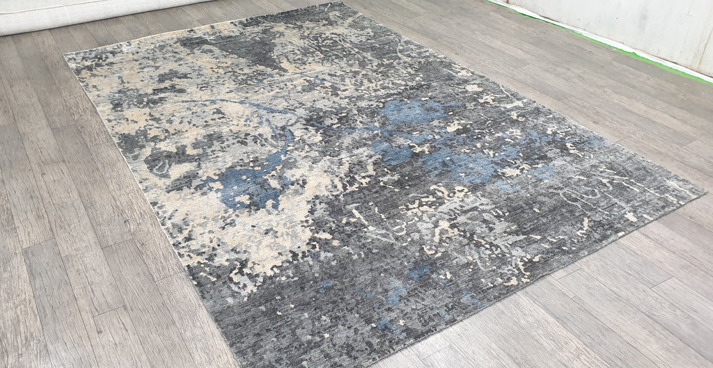 Nocturne Patina – Handgeknüpfter Teppich