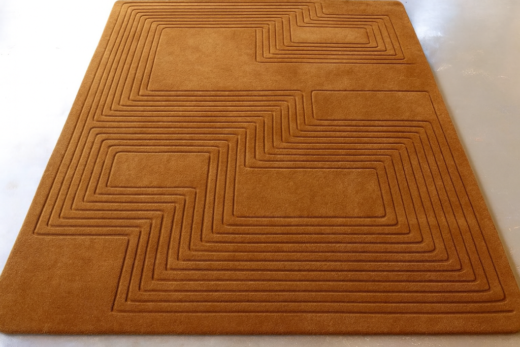Organic Lines – Wollteppich in Tiefgrün