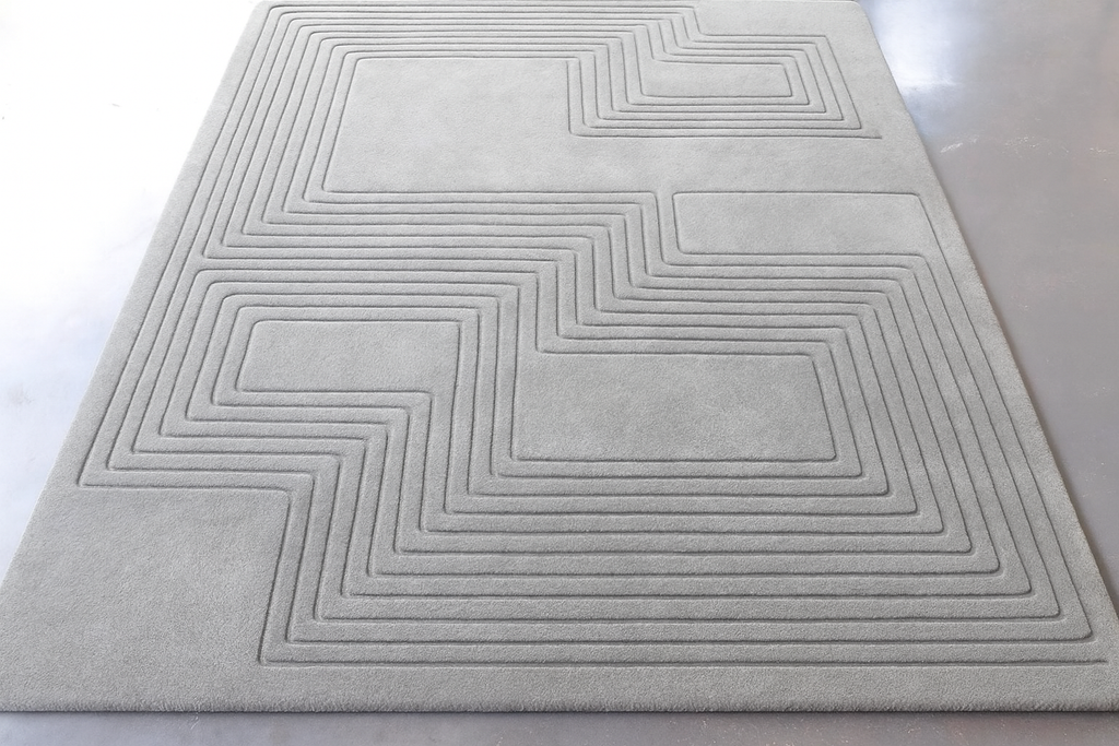 Organic Lines – Wollteppich in Tiefgrün