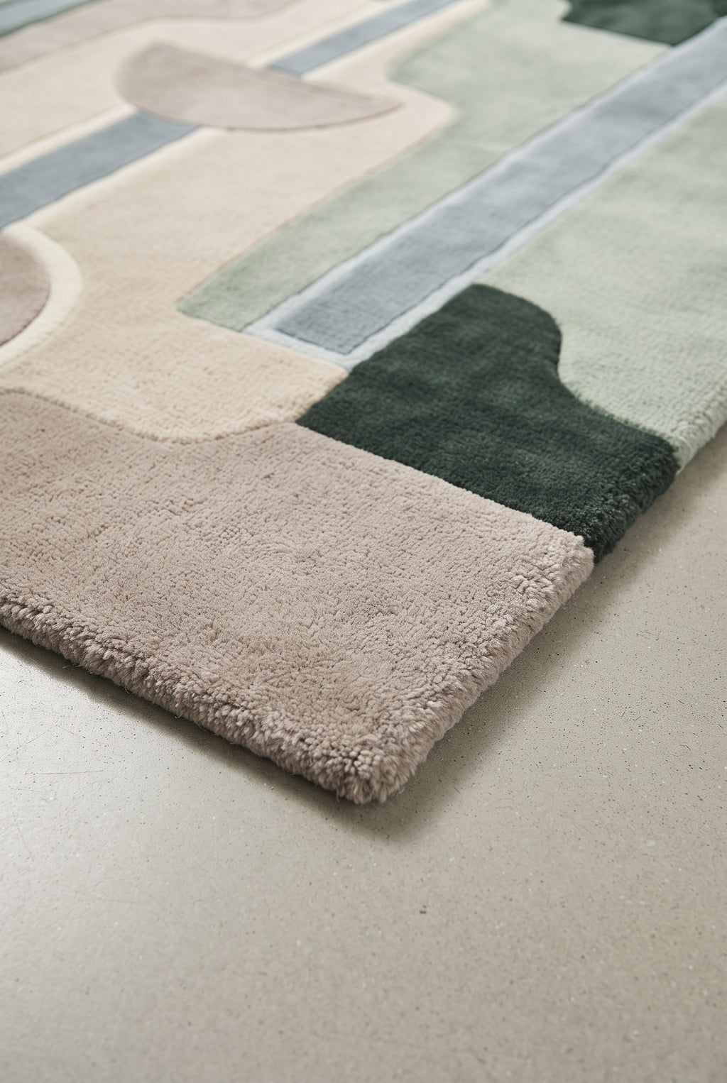 Granada Gardens – Handgetufteter Designteppich