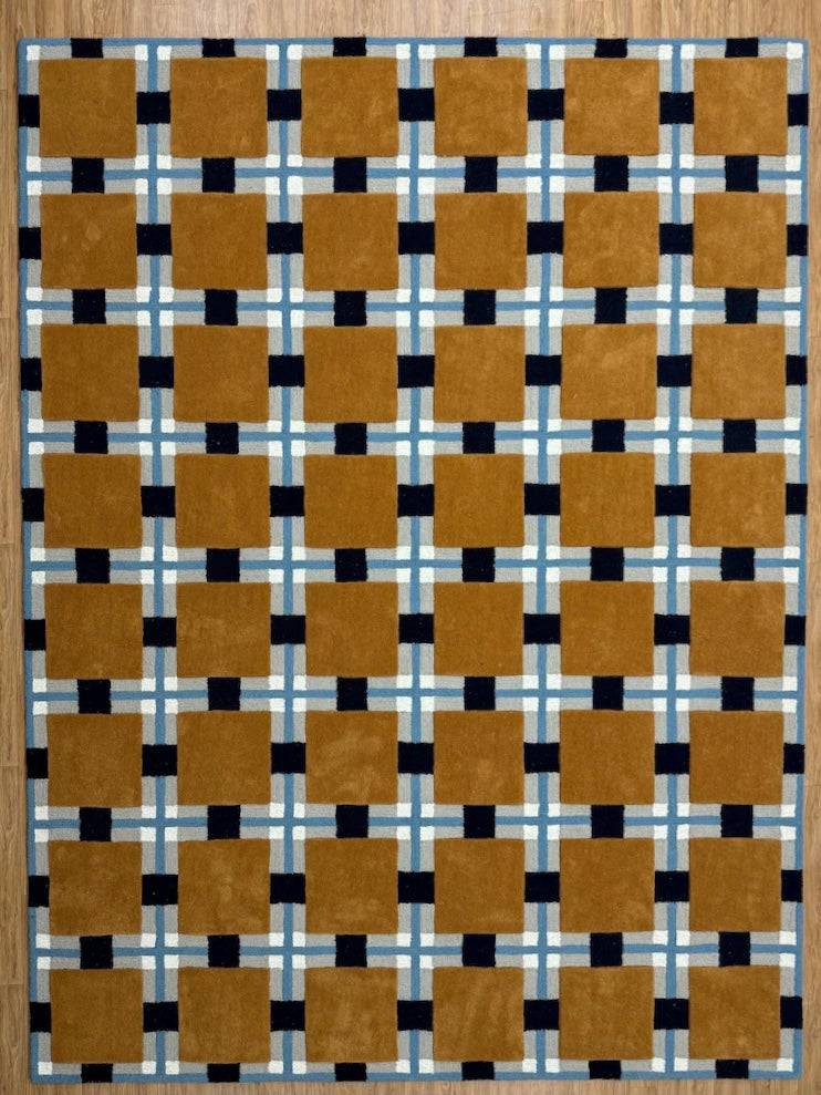 Golden Grid – Handgetufteter Teppich