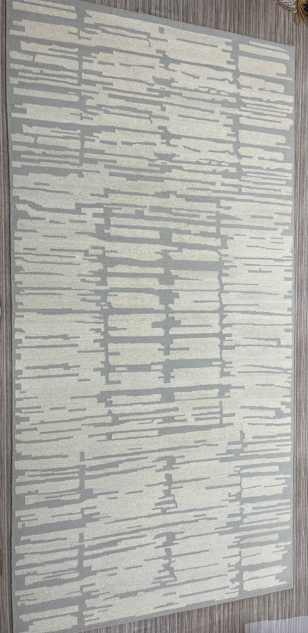 Linear Cadence – Hand-knotted rug
