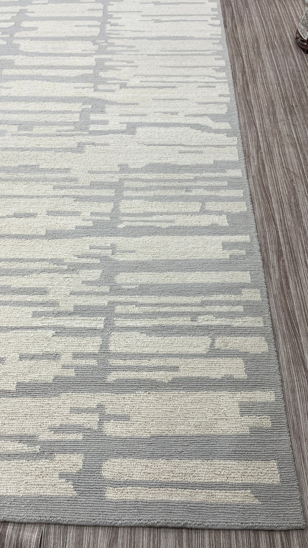 Linear Cadence – Hand-knotted rug