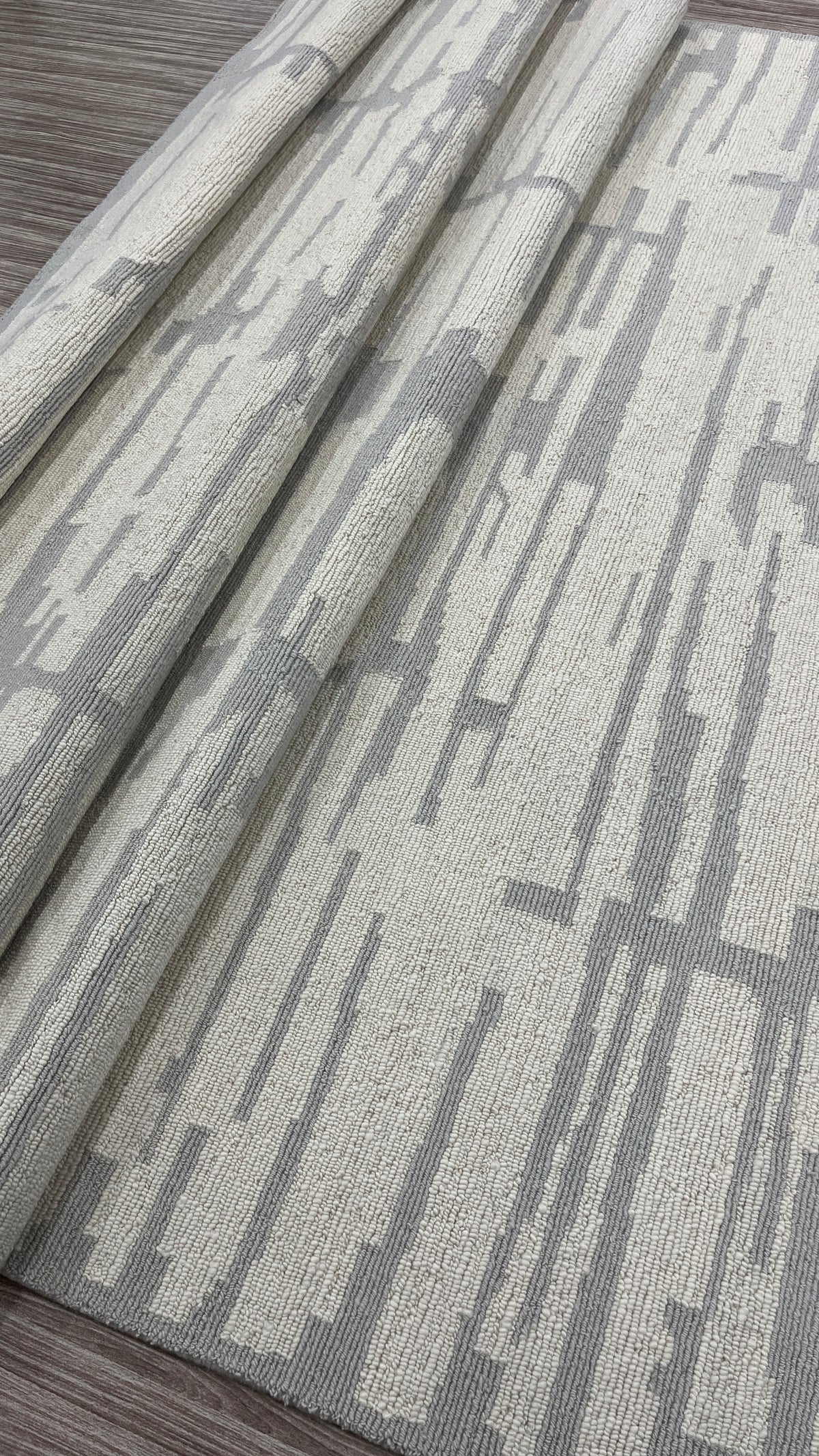 Linear Cadence – Handgeknüpfter Teppich