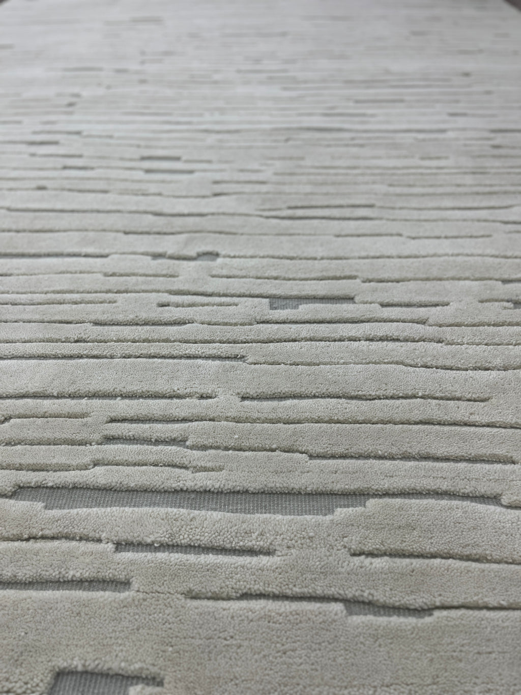 Silent Strata – Handgeknüpfter Teppich