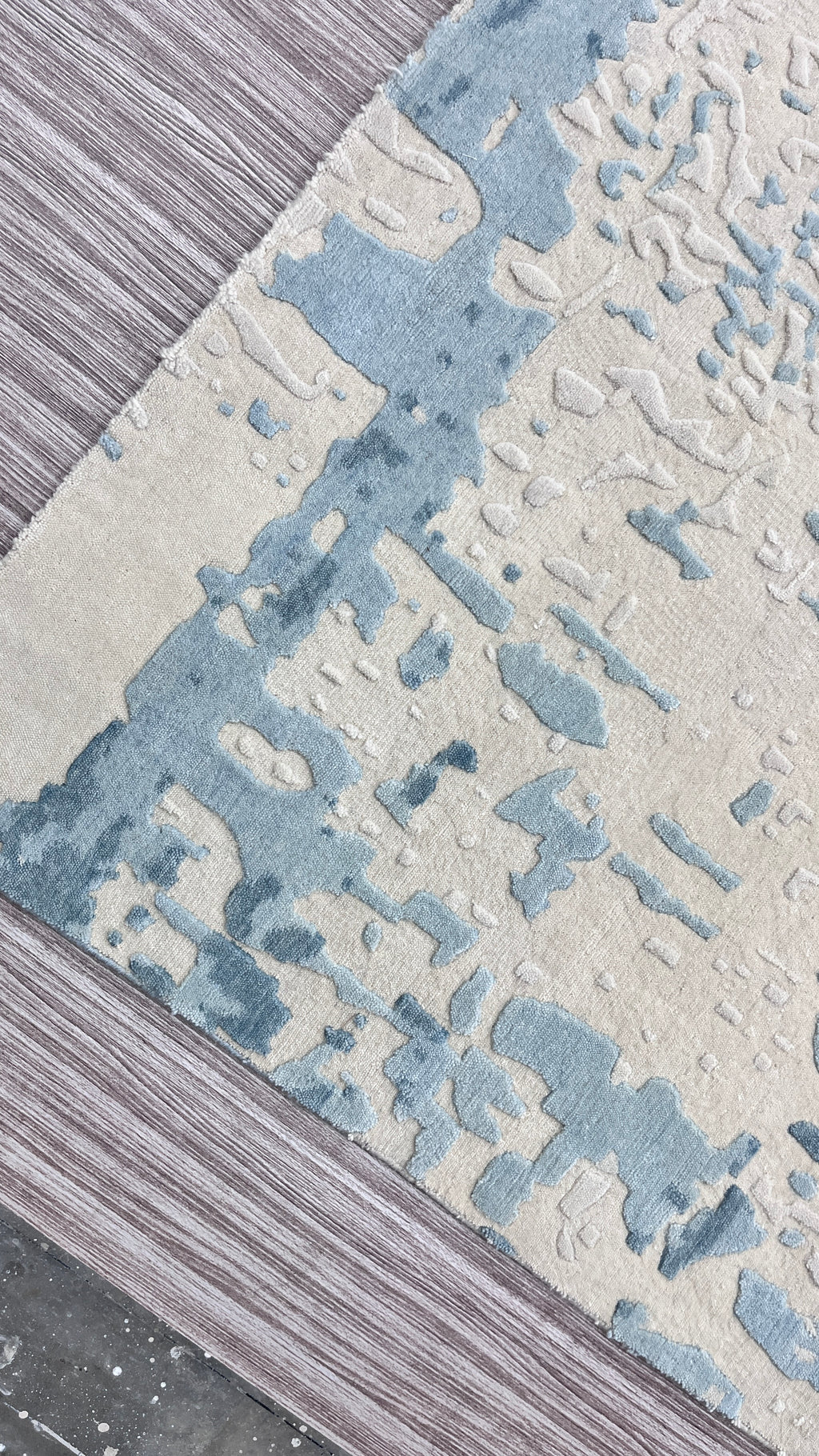 Azure Fresco – Hand-knotted rug