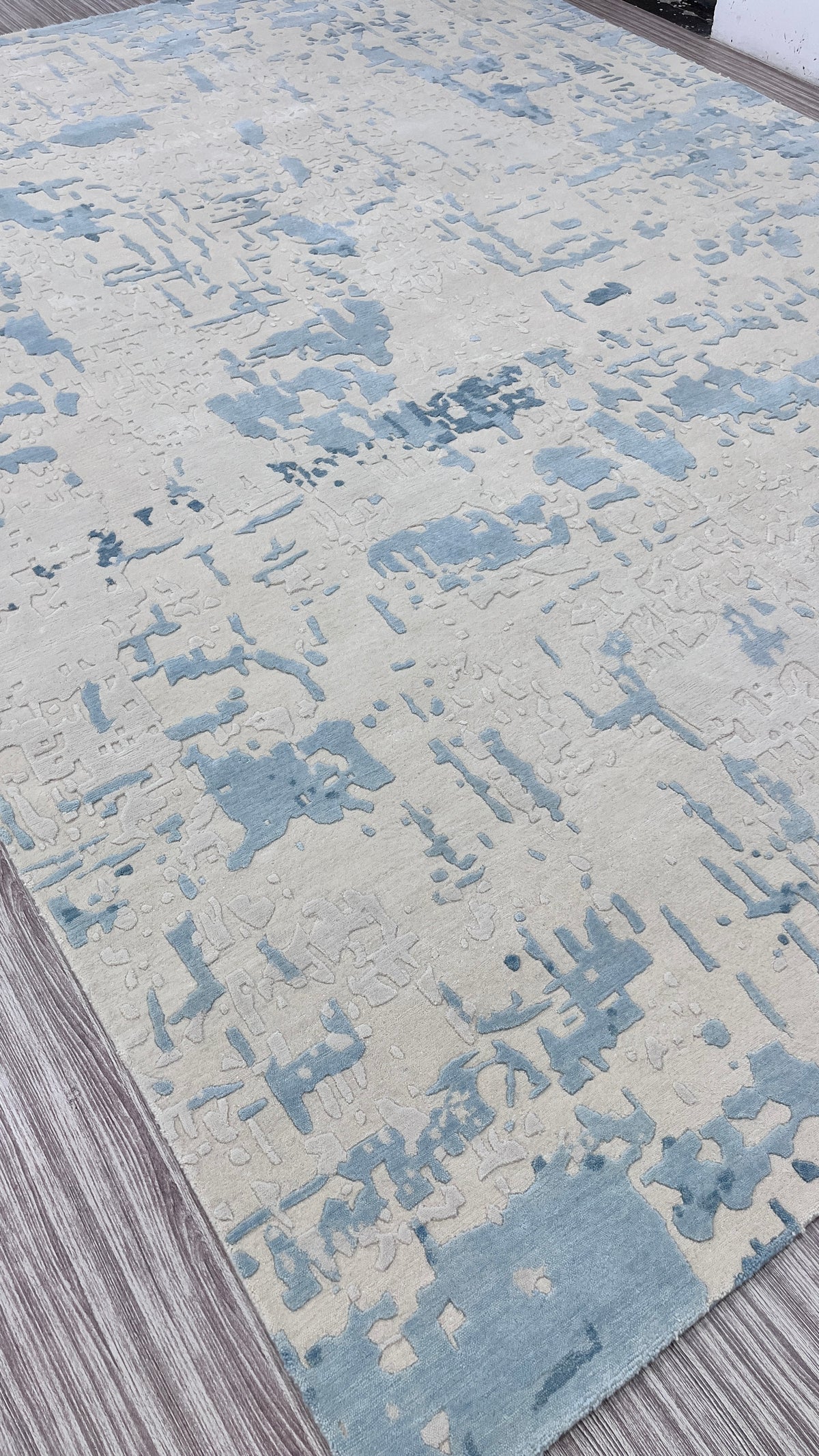 Azure Fresco – Hand-knotted rug