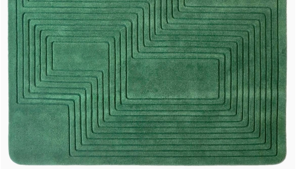 Organic Lines – Wollteppich in Tiefgrün