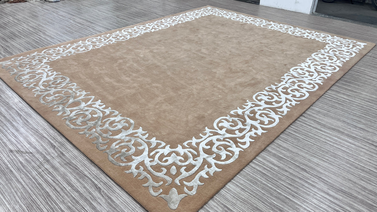 Ornament – Rug with a baroque border