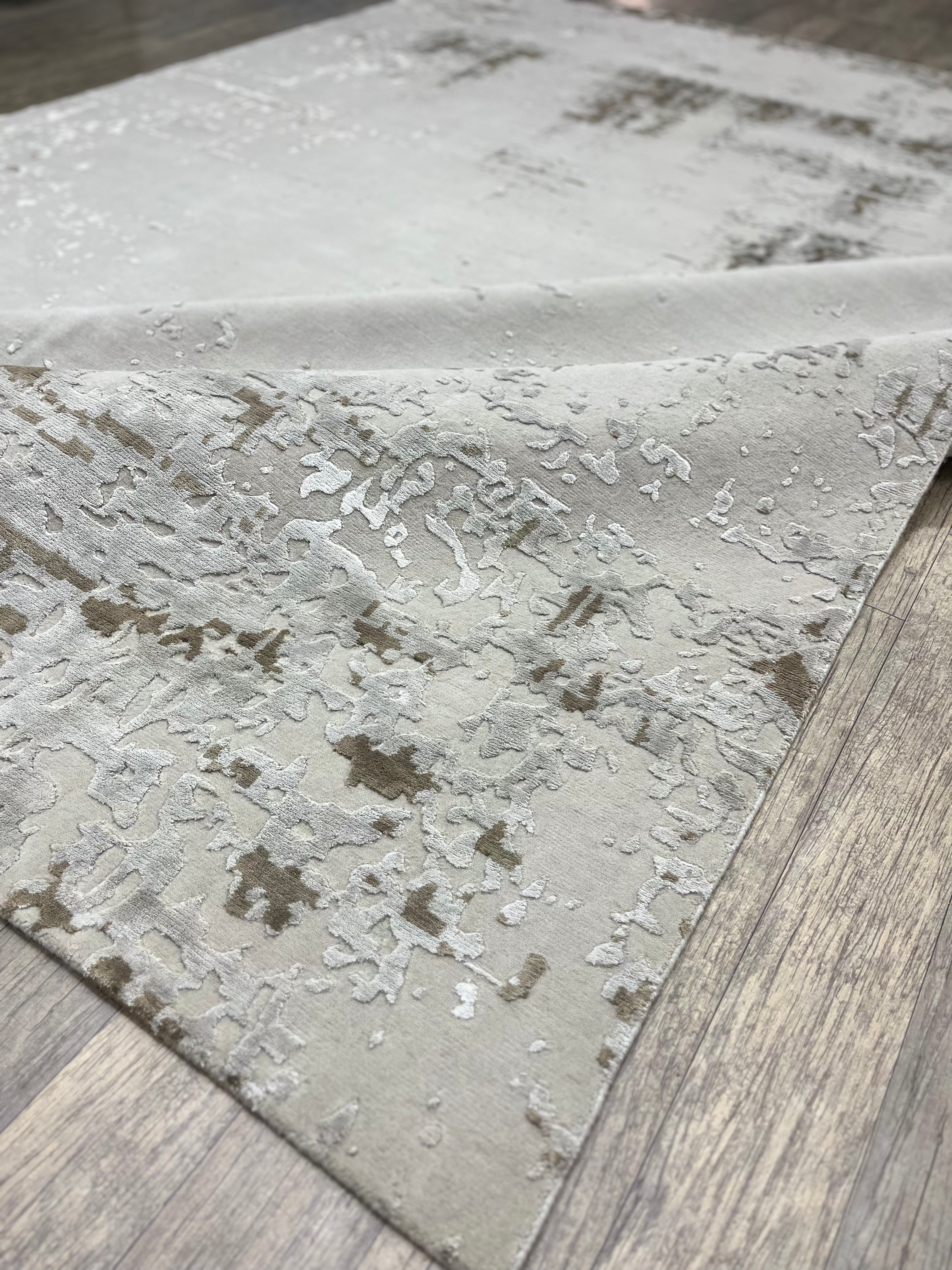 Silver Patina – Hand-knotted rug