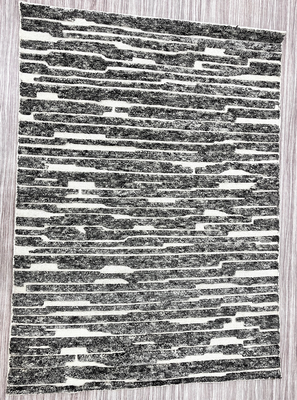 Basalt Lines – Hand-knotted rug