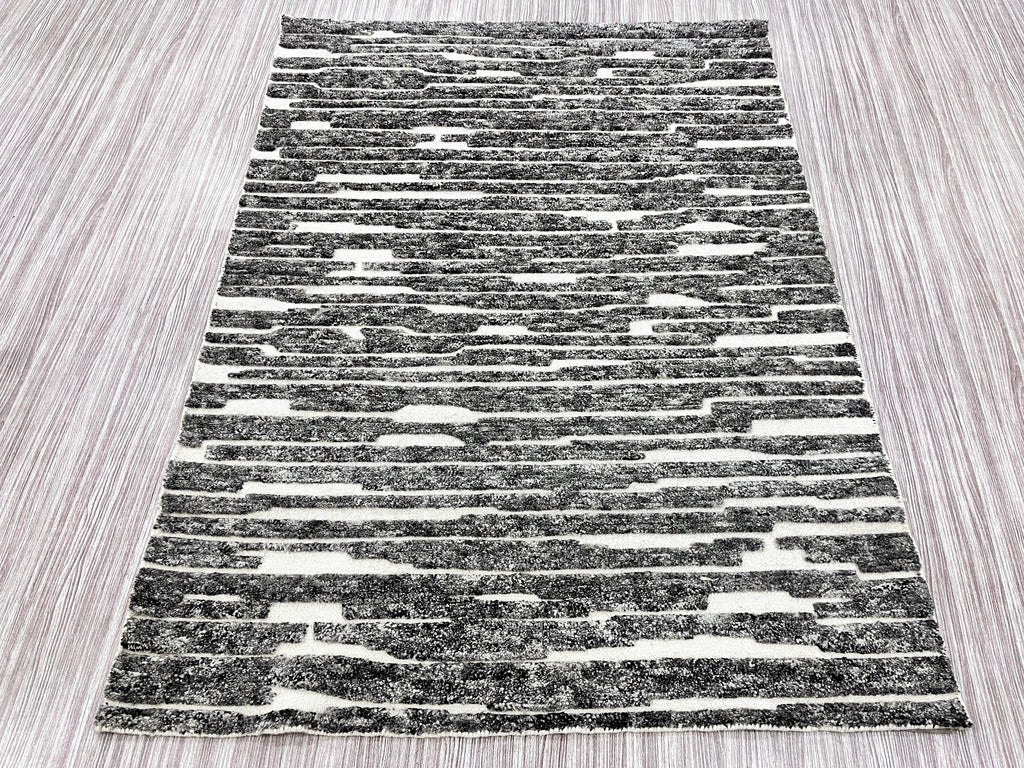 Basalt Lines – Hand-knotted rug