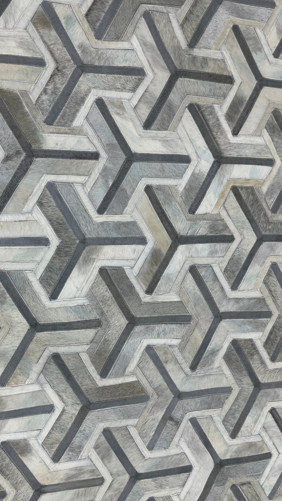 Grey Junction – Geometric patchwork leather rug