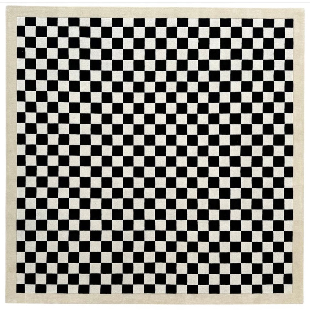 Classic Checkerboard – Wool rug in black & cream