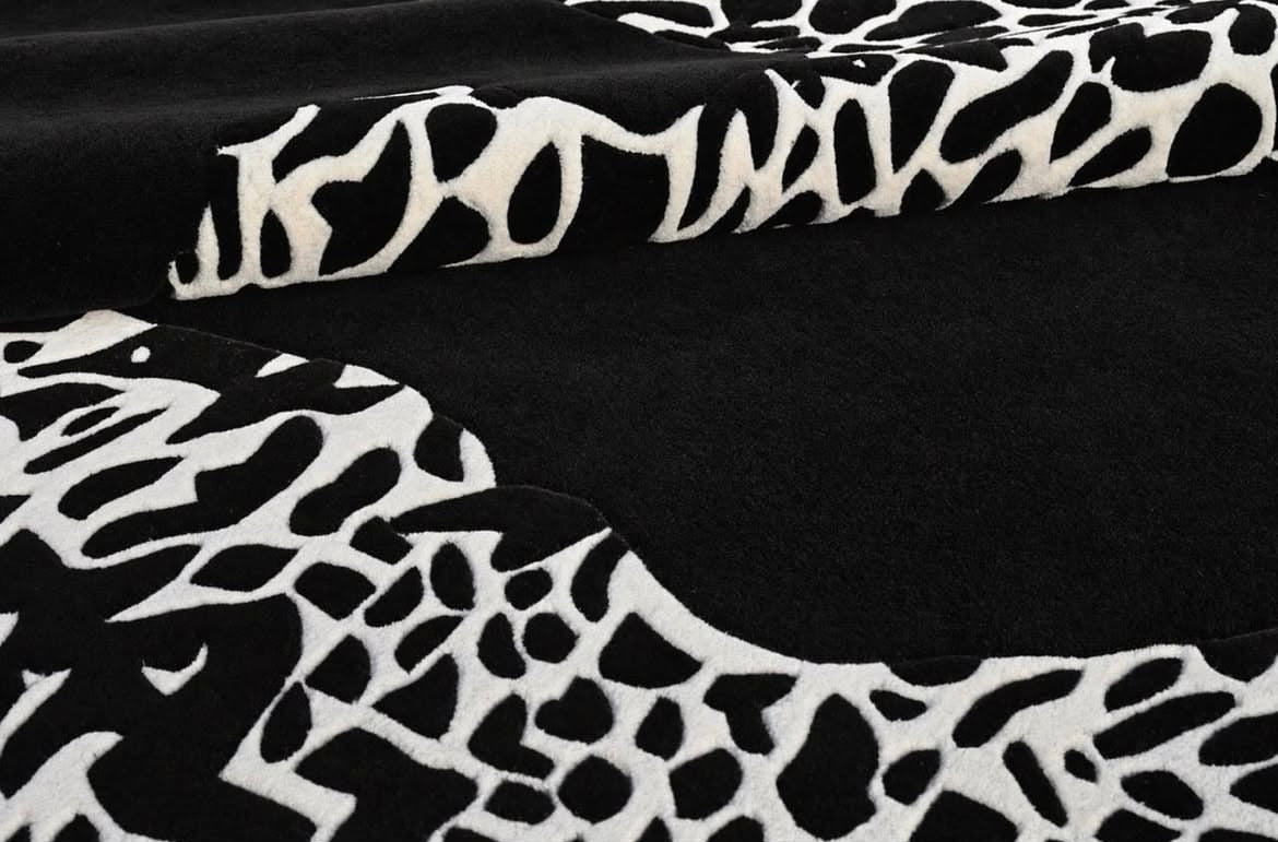 Leopard Noir – Teppich mit Leopardenmotiv